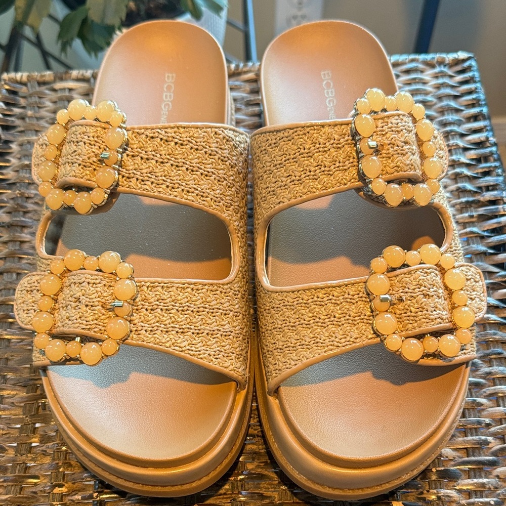 BCBGeneration Bexxi Raffia Footbed Slip On Sandal Women’s‎ size 9.5